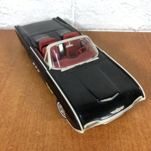 1963 Ford Thunderbird (1:18)