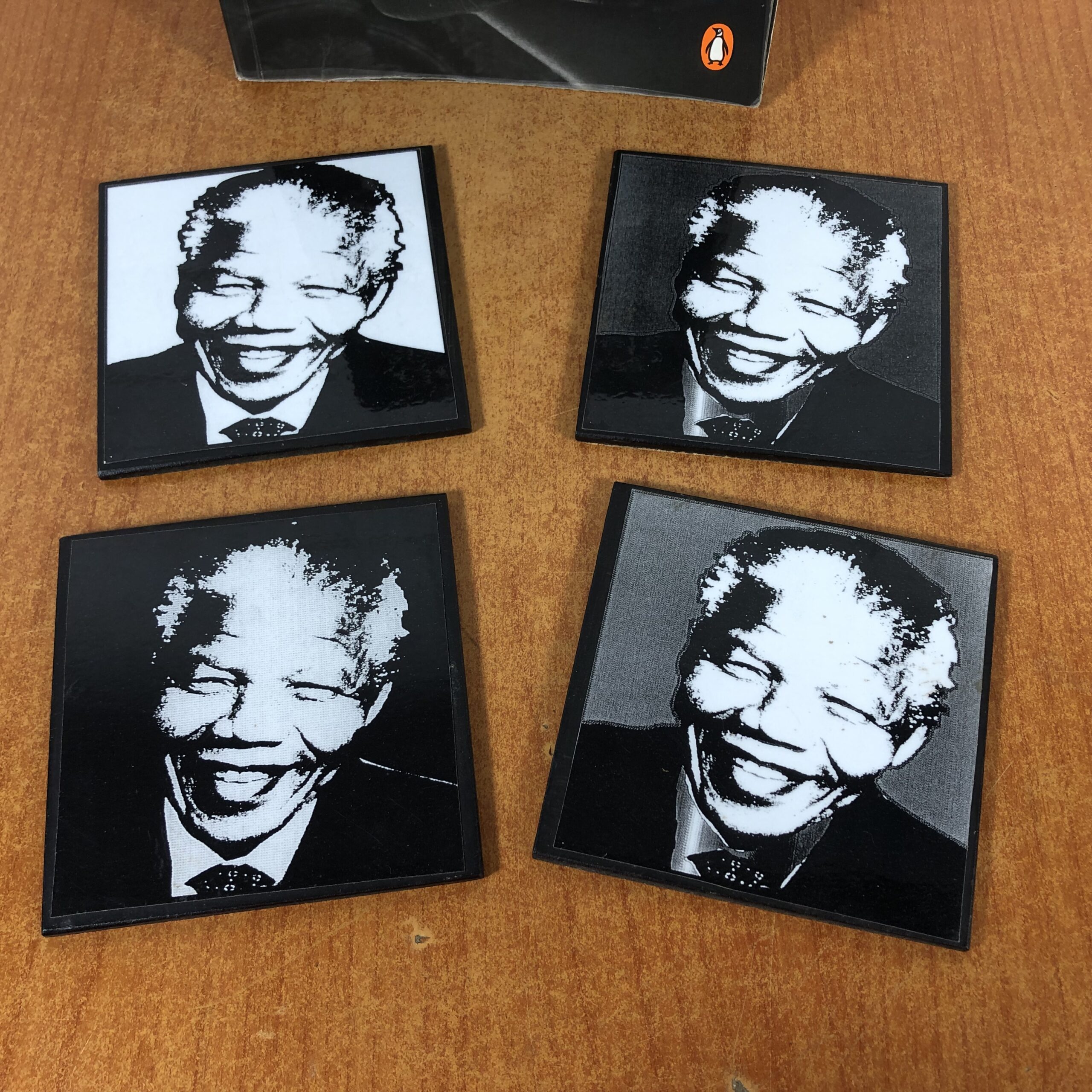 "Goeiemôre Mnr. Mandela" Book by Zelda la Grange & Nelson Mandela Coasters - Image 4
