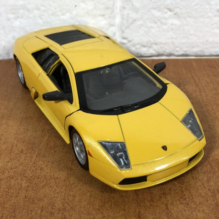 Lamborghini Murcielago (1:24)