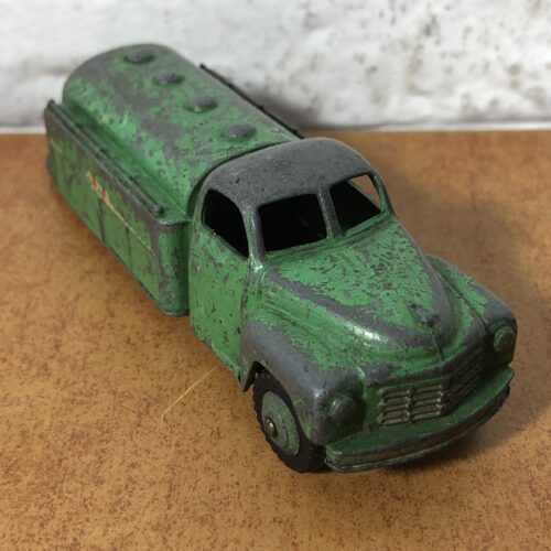 Dinky Toys ~ Studebaker Petrol Tanker (Made in England)