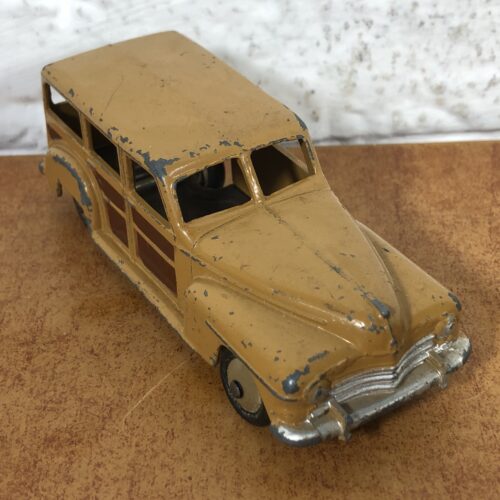 Dinky Toys ~ Plymouth Estate Car (Made in England)
