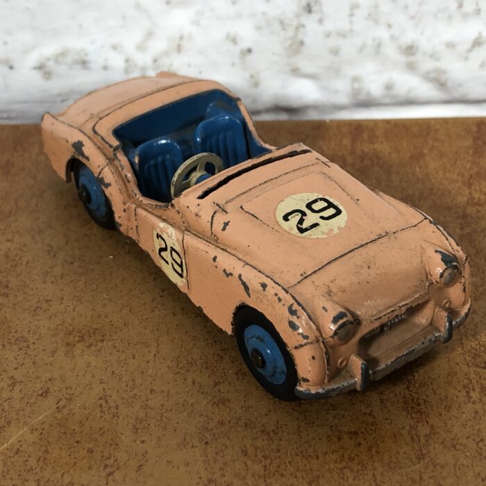 Dinky Toys ~ Triumph TR2 (Made in England)