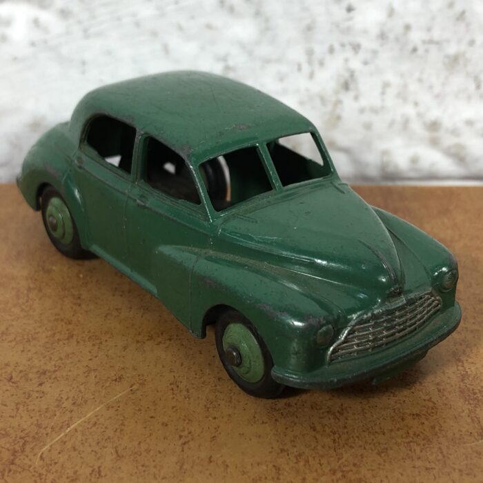 Dinky Toys ~ Morris Oxford (Made in England)