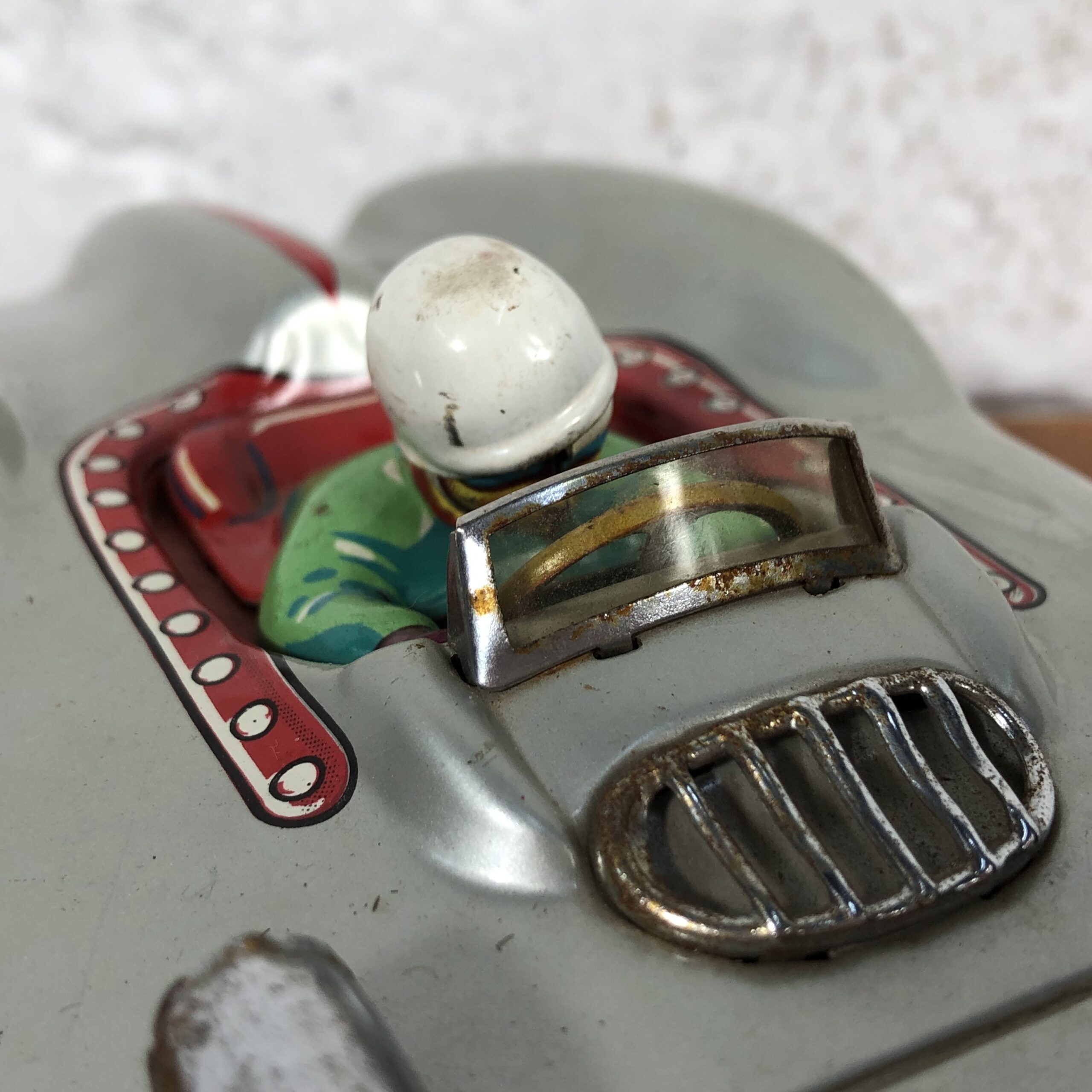 Vintage Mercedes-Benz "Silver Arrow" Battery-Operated Tin Toy (Made in Japan) - Image 3