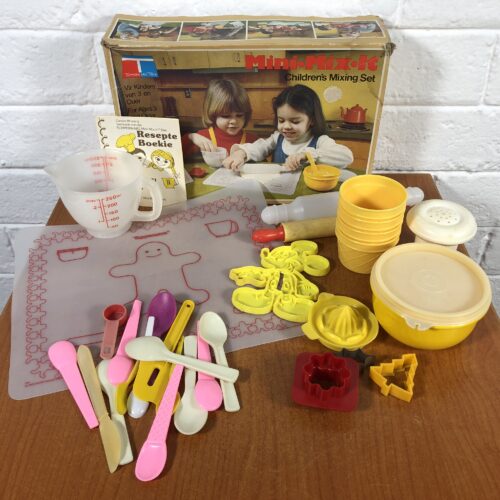 Vintage Mini Mix-It Children's Mixing Set
