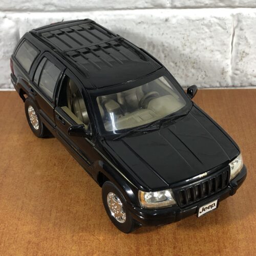 2003 Jeep Grand Cherokee Daimler Chrysley Corporation (1:18)