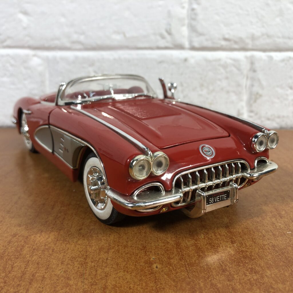 1958 Corvette (1:18)