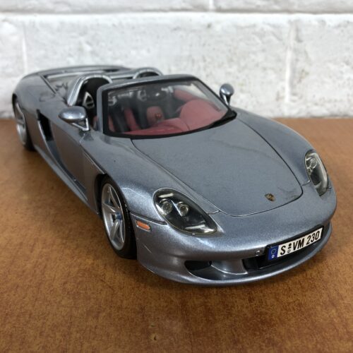 Porsche Carrera GT (1:18)