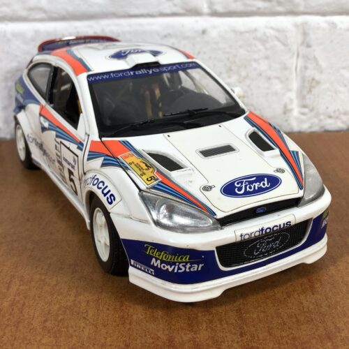 Ford Focus ~ Made In Italy (1:18)