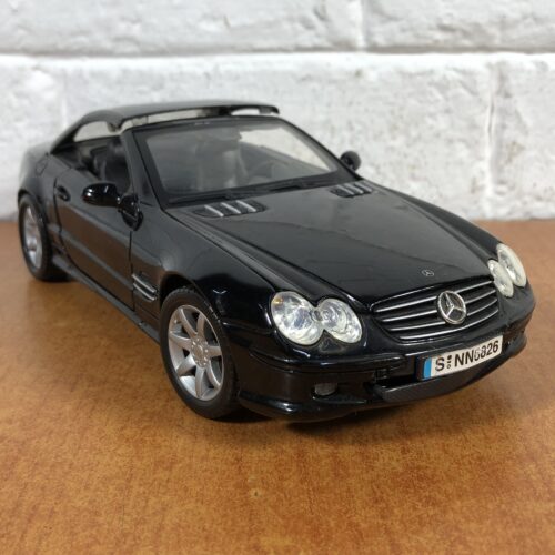 Mercedes-Benz SL500 (1:18)