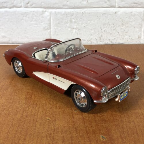 1957 Chevrolet Corvette (1:18) ~ Made in Italy