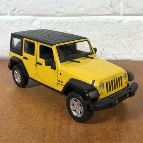 2015 Jeep Wrangler Unlimited (1:24)