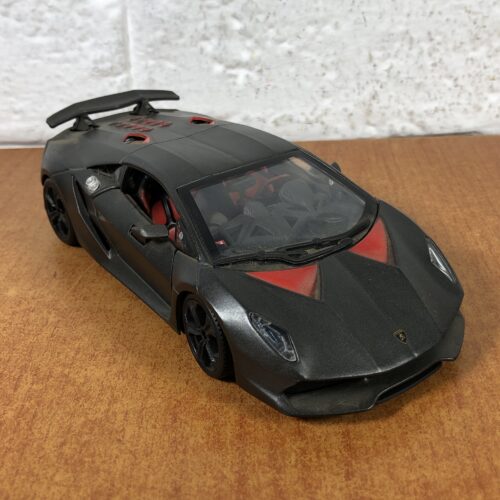 Lamborghini Sesto Elemento (1:24)