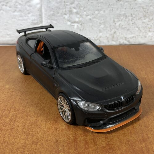 BMW M4 GTS (1:24)