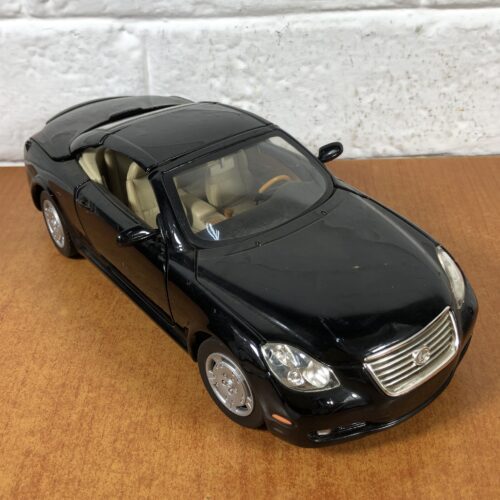 Lexus SC430 (1:18)