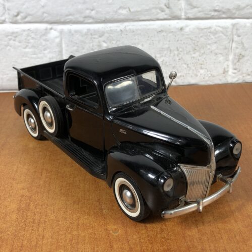 1940 Ford Pickup (1:18)